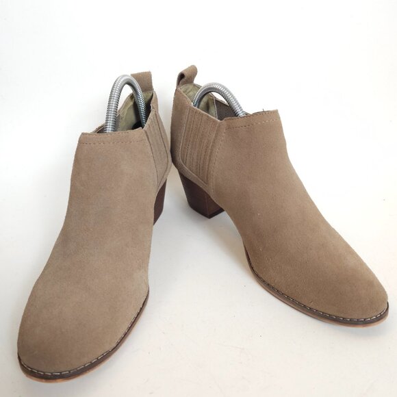 Dolce Vita Women’s Elsy Taupe Suede Block Heel Booties Size 9 Pull-On Ankle - Picture 1 of 11